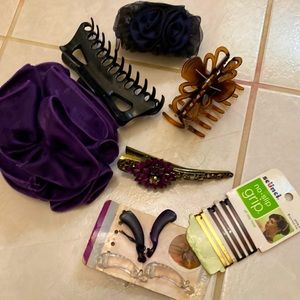 Assorted hair clips